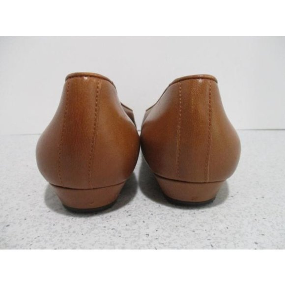 *Evan Picone Cognac Caramel Brown Patent Flats - Picture 5 of 6